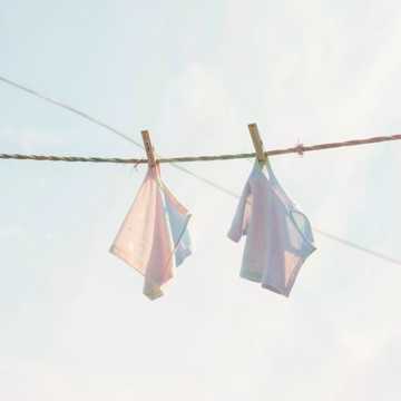 Lovers on a Clothesline